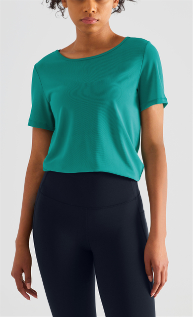 T-shirt de protection solaire à manches courtes à manches courtes pour femmes